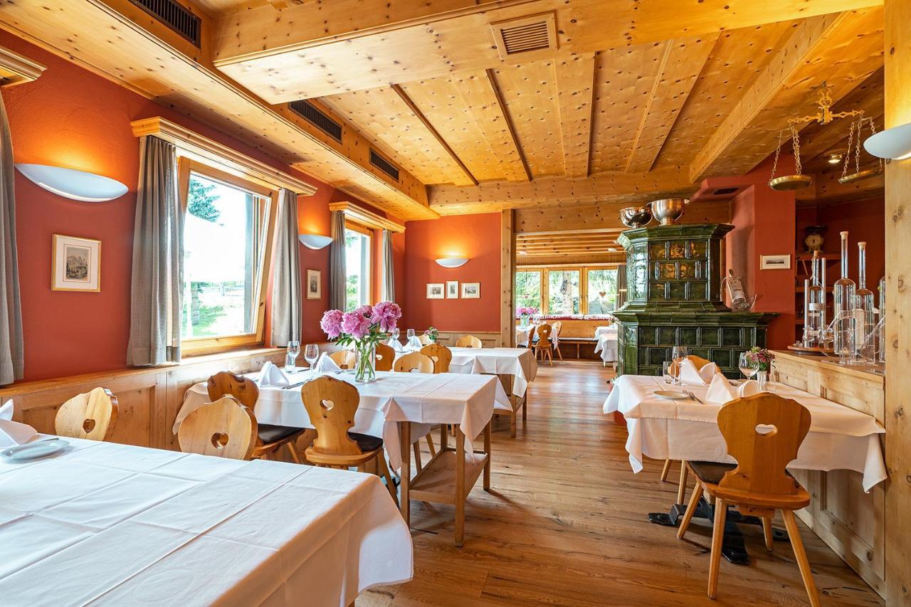 Hotel Saluver Celerina/Schlarigna ภายนอก รูปภาพ