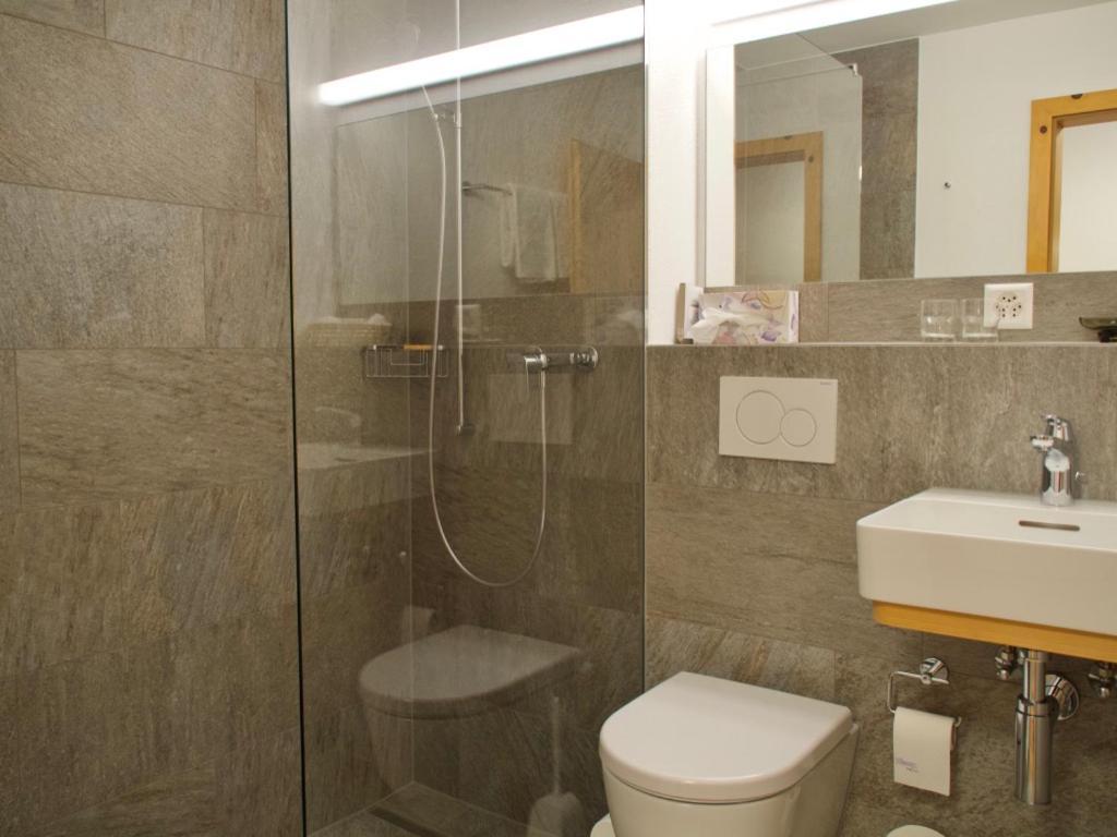 Hotel Saluver Celerina/Schlarigna ภายนอก รูปภาพ