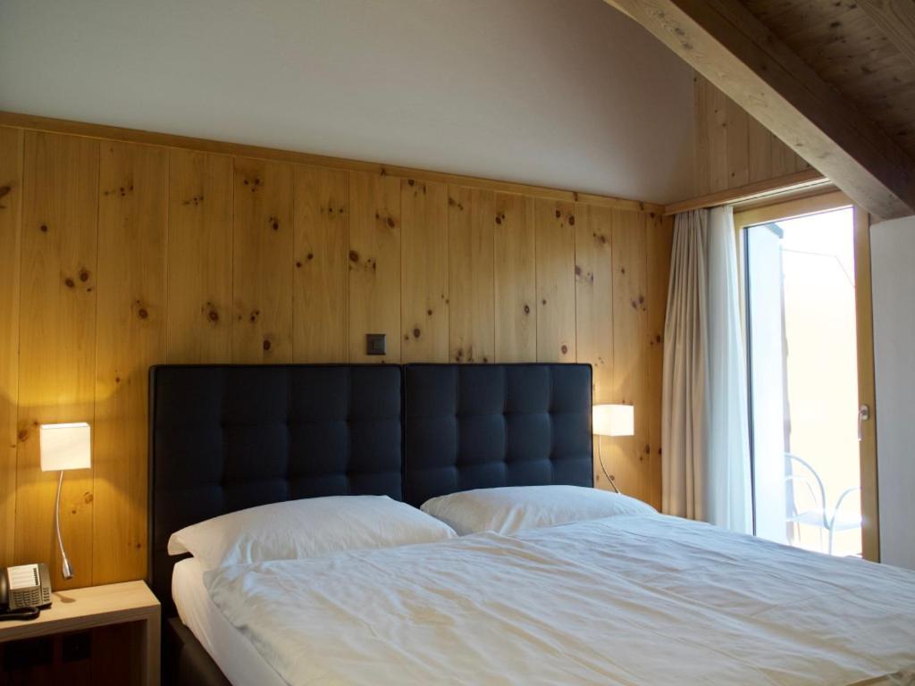 Hotel Saluver Celerina/Schlarigna ภายนอก รูปภาพ