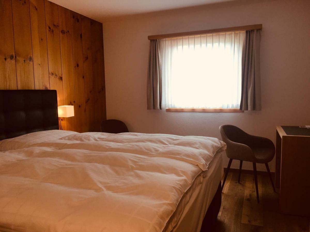 Hotel Saluver Celerina/Schlarigna ภายนอก รูปภาพ